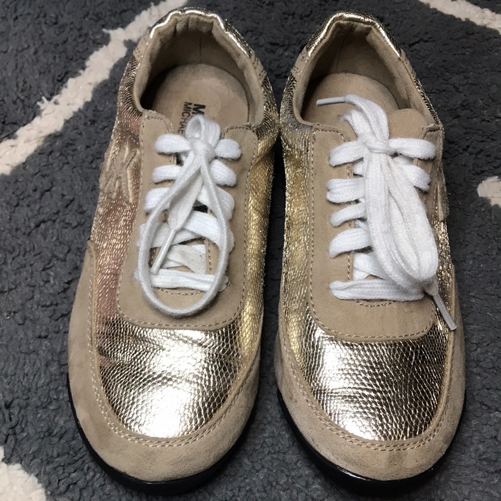 adorable Micheal Kors Sneakers. Metallic gold